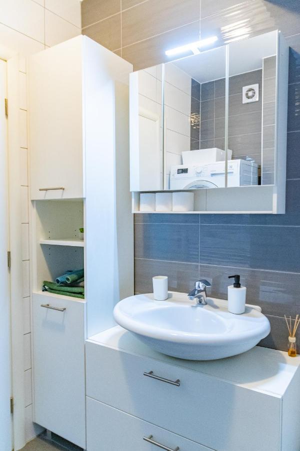 Flexible Selfcheckins 23 - Zagreb - Garage - Electric Vehicle Ccharger - Loggia - New - Luxury Apartment Exterior foto